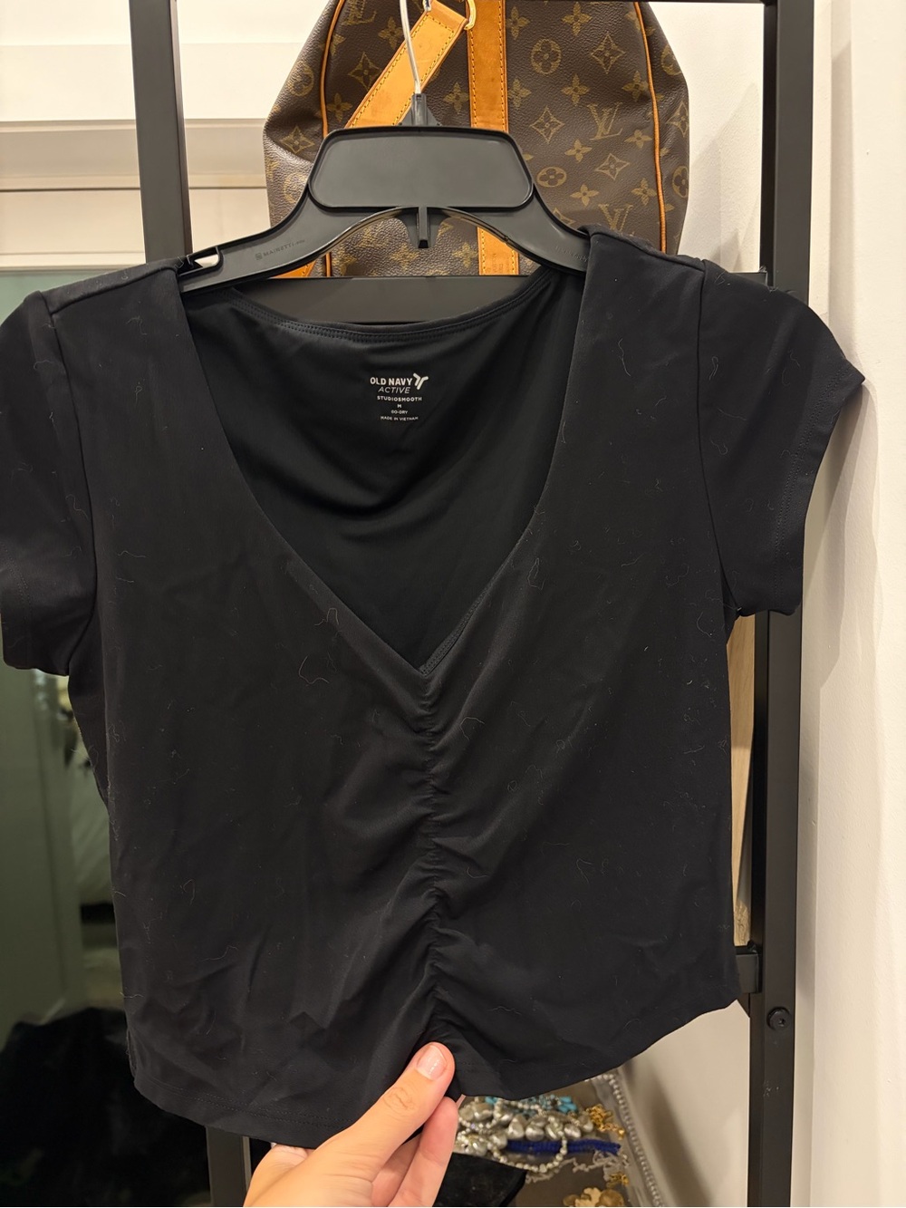 Old Navy Active Studiosmooth Go-Dry Ruched Top Black Medium